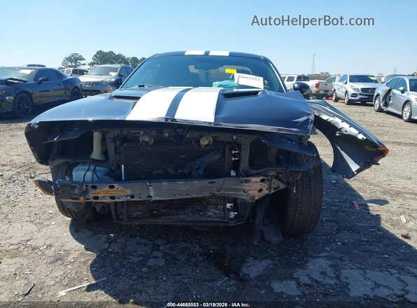 2C3CDZBT9JH217030 2018 DODGE CHALLENGER Черный Вид щитка приборов