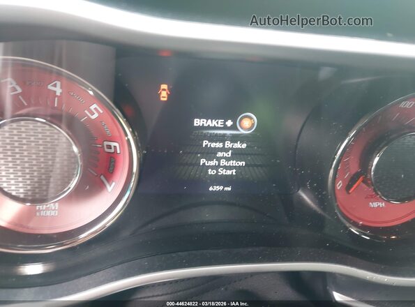 2C3CDZC90PH633107 2023 DODGE CHALLENGER Зеленый Вид задних сидений