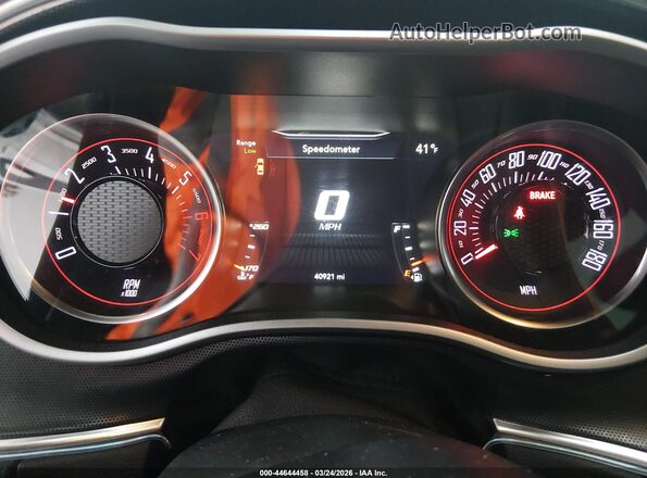 2C3CDZFJ3JH127610 2018 DODGE CHALLENGER Белый Вид задних сидений