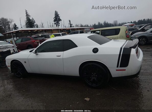 2C3CDZFJ3JH127610 2018 DODGE CHALLENGER Белый Панорамный вид салона 360°