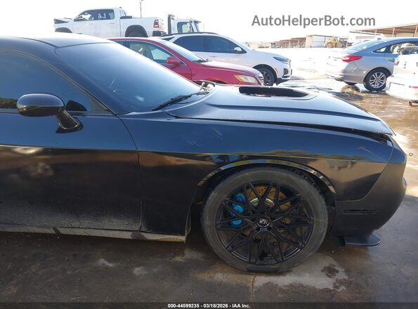 2C3CDZFJ9HH613798 2017 DODGE CHALLENGER Черный 