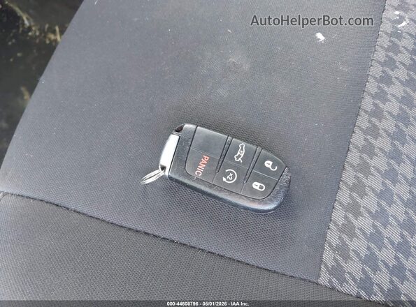 2C3CDZJG3KH557330 2019 DODGE CHALLENGER Черный Вид панели приборов