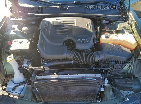 2C3CDZJG3NH263558 2022 DODGE CHALLENGER Зеленый Вид задней части салона