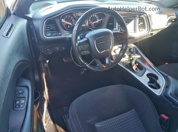 2C3CDZJG3NH263558 2022 DODGE CHALLENGER Зеленый Вид панели приборов