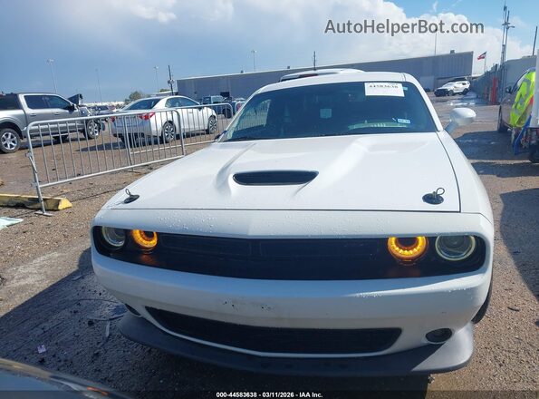 2C3CDZJG4LH170402 2020 DODGE CHALLENGER Белый Вид щитка приборов