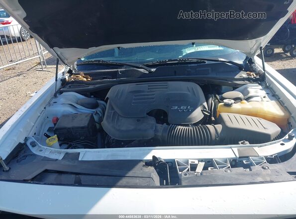 2C3CDZJG4LH170402 2020 DODGE CHALLENGER Белый Вид сзади