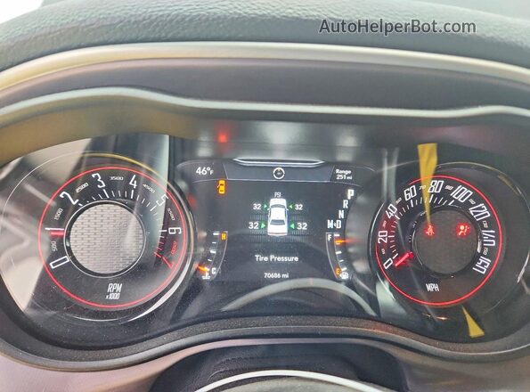 2C3CDZJG7KH677311 2019 DODGE CHALLENGER Черный Вид щитка приборов
