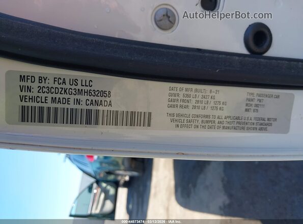 2C3CDZKG3MH632058 2021 DODGE CHALLENGER Белый Вид подкапотного пространства