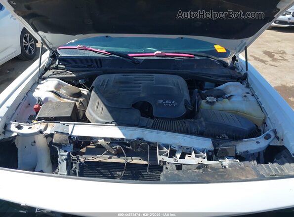 2C3CDZKG3MH632058 2021 DODGE CHALLENGER Белый Вид сзади