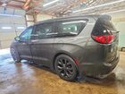 2018 Chrysler Pacifica Touring L Серый vin: 2C4RC1BG0JR235195