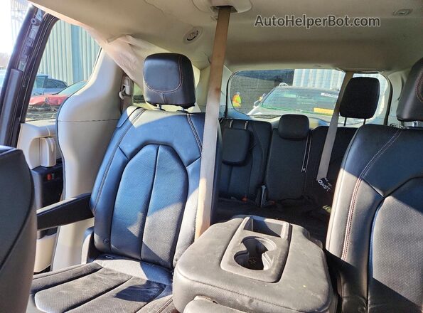 2C4RC1BG0LR247799 2020 CHRYSLER PACIFICA Черный Вид задних сидений