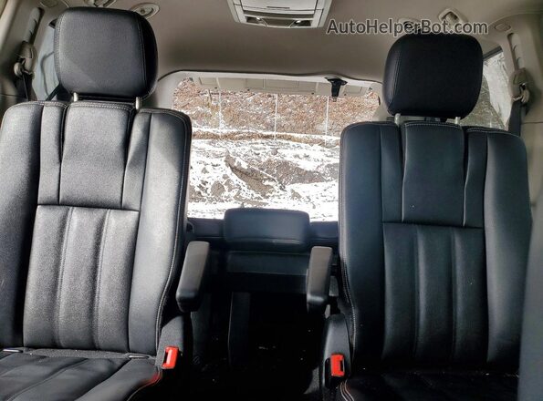 2C4RC1BG2GR295505 2016 CHRYSLER TOWN Черный Вид задних сидений