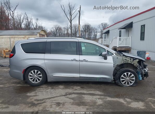 2C4RC1BG2JR236168 2018 CHRYSLER PACIFICA Silver Панорамний вид салону 360°
