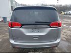 2018 Chrysler Pacifica Touring L Silver vin: 2C4RC1BG2JR236168