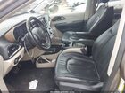 2018 Chrysler Pacifica Touring L Silver vin: 2C4RC1BG3JR236129