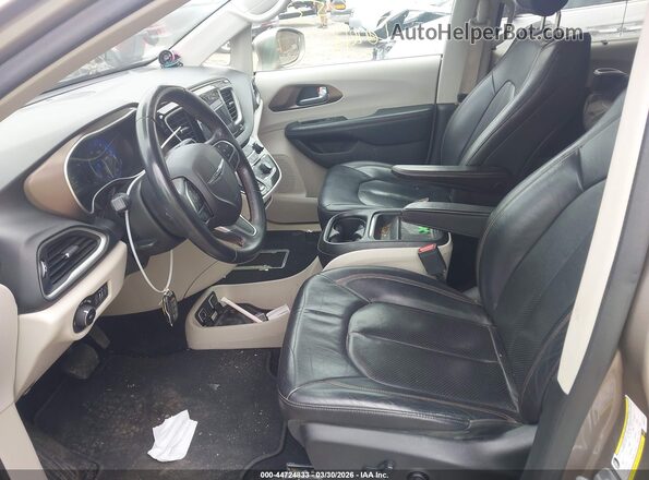 2C4RC1BG3JR236129 2018 CHRYSLER PACIFICA Silver 