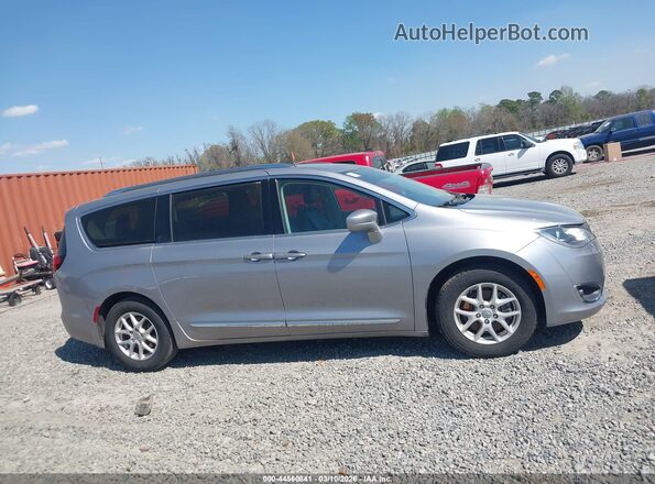 2C4RC1BG4LR125012 2020 CHRYSLER PACIFICA Серебряный Вид задней части салона