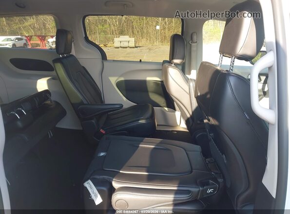 2C4RC1BG4RR120451 2024 CHRYSLER PACIFICA Белый Вид наклейки с VIN-кодом