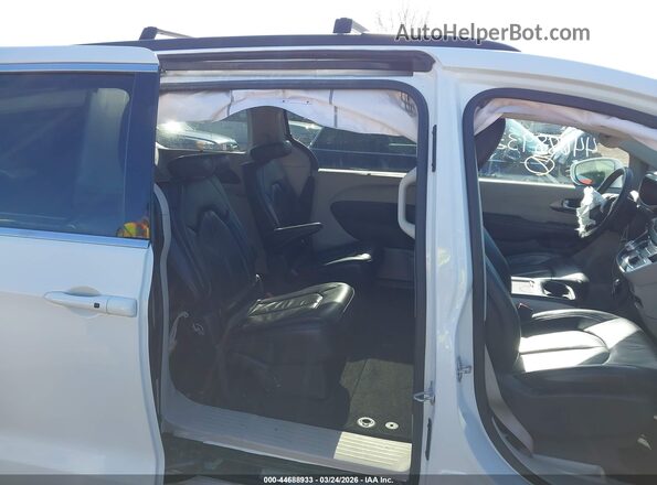 2C4RC1BG5NR170690 2022 CHRYSLER PACIFICA White VIN კოდის სტიკერის ხედი