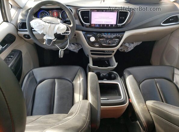 2C4RC1BG7PR536779 2023 CHRYSLER PACIFICA Серый Вид панели приборов