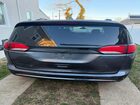 2018 Chrysler Pacifica Touring L Gray vin: 2C4RC1BG9JR353892