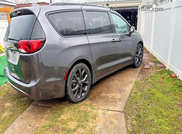2C4RC1BG9JR353892 2018 CHRYSLER PACIFICA Gray Передня права чверть