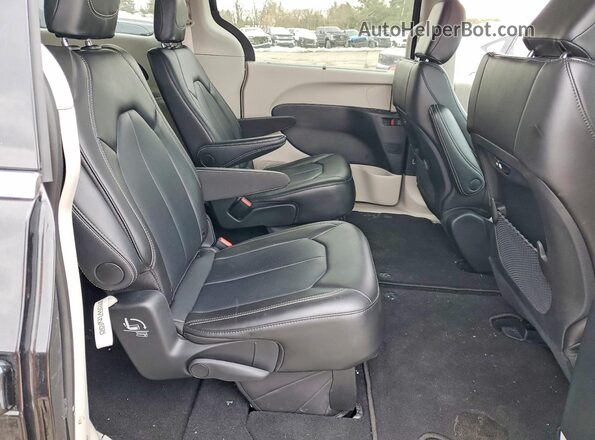2C4RC1BG9RR100695 2024 CHRYSLER PACIFICA Черный Вид задней части салона