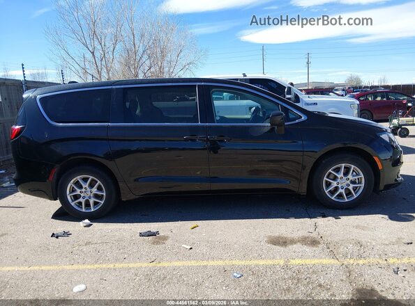 2C4RC1CG2PR511500 2023 CHRYSLER VOYAGER Black Vista interior trasera