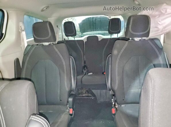 2C4RC1CG2PR623665 2023 CHRYSLER VOYAGER Белый Вид задних сидений