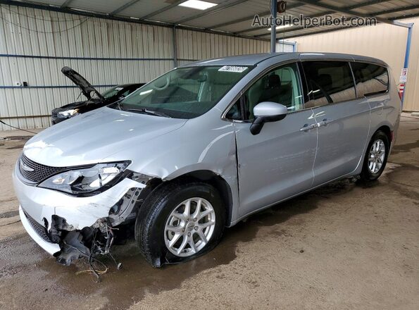 2C4RC1CG6PR550218 2023 CHRYSLER VOYAGER Silver Vista tres cuartos delantera izquierda