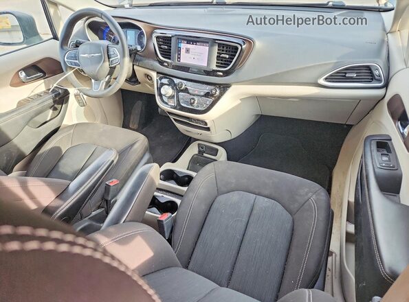 2C4RC1CG7NR158118 2022 CHRYSLER VOYAGER Серый Вид панели приборов