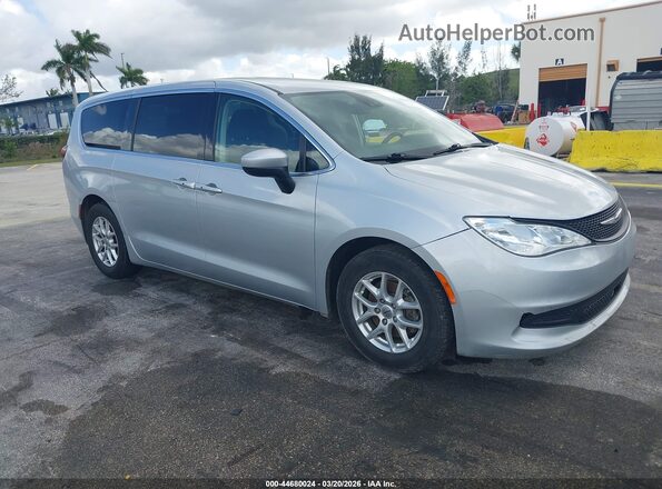 2C4RC1CG7PR548428 2023 CHRYSLER VOYAGER Silver Front right