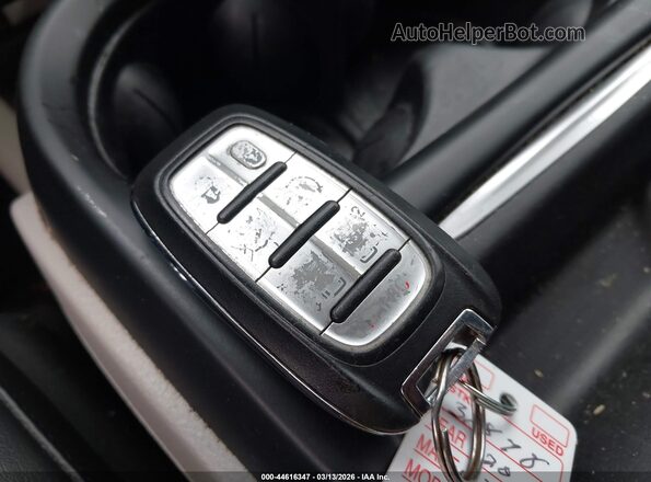 2C4RC1DG0LR265393 2020 CHRYSLER VOYAGER Серый Вид панели приборов