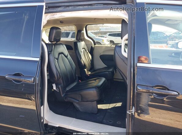 2C4RC1DG6LR145193 2020 CHRYSLER VOYAGER Черный Вид наклейки с VIN-кодом