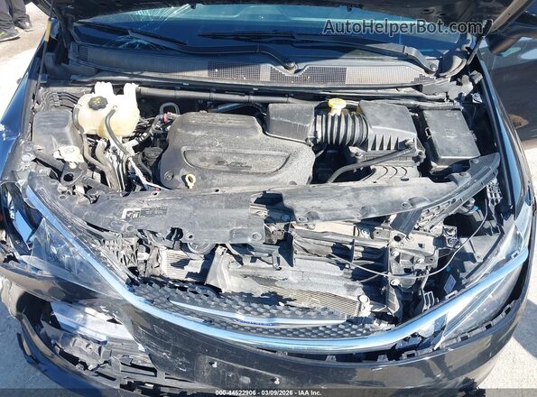 2C4RC1DG6LR145193 2020 CHRYSLER VOYAGER Черный Вид сзади
