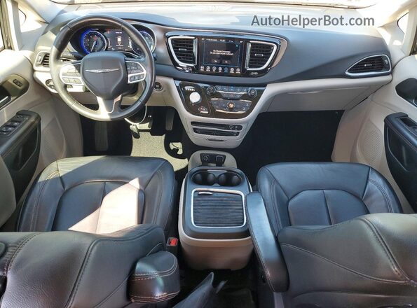2C4RC1EG0LR281768 2020 CHRYSLER PACIFICA Синий Вид панели приборов