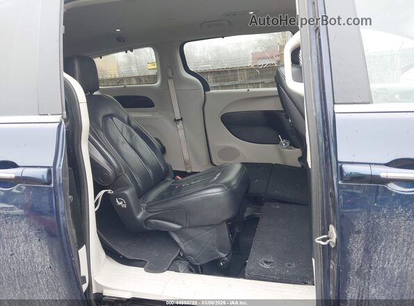 2C4RC1EG5JR292164 2018 CHRYSLER PACIFICA Blue Widok naklejki z numerem VIN