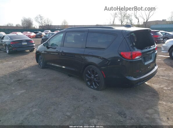 2C4RC1EG6JR364473 2018 CHRYSLER PACIFICA Черный Задняя левая четверть