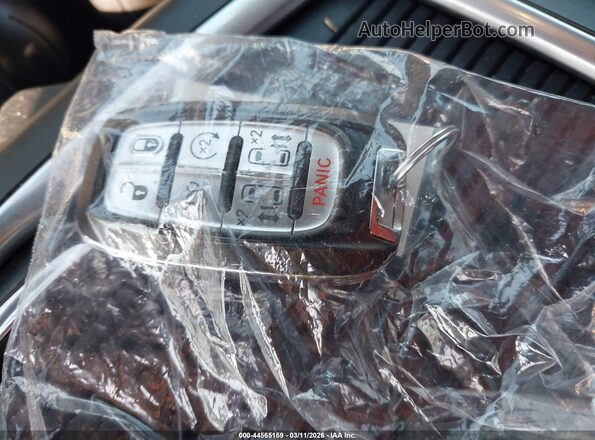 2C4RC1EG8JR108478 2018 CHRYSLER PACIFICA Белый Вид панели приборов