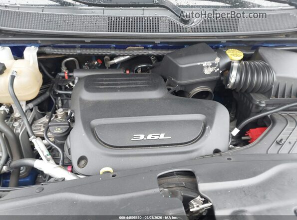 2C4RC1FG1JR257023 2018 CHRYSLER PACIFICA Синий Вид сзади