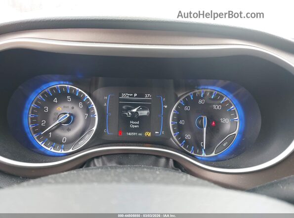 2C4RC1FG1JR257023 2018 CHRYSLER PACIFICA Синий Вид задних сидений