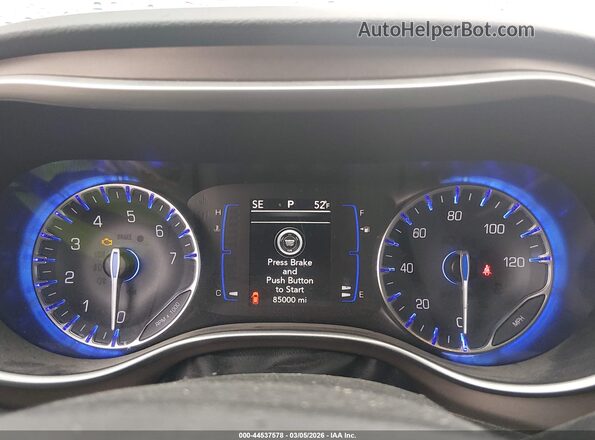 2C4RC1FG1KR738293 2019 CHRYSLER PACIFICA White Widok tylnych siedzeń