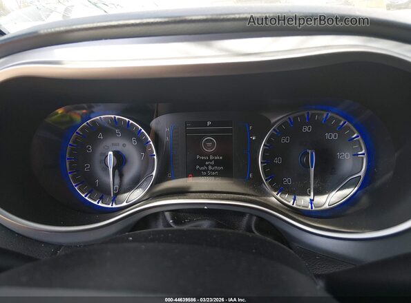 2C4RC1FG1LR150136 2020 CHRYSLER PACIFICA Белый Вид задних сидений