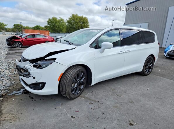 2C4RC1FG7KR638666 2019 CHRYSLER PACIFICA White Vista tres cuartos delantera izquierda