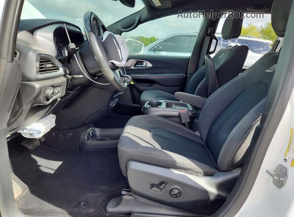 2C4RC1FG7KR638666 2019 CHRYSLER PACIFICA White Vista interior delantera