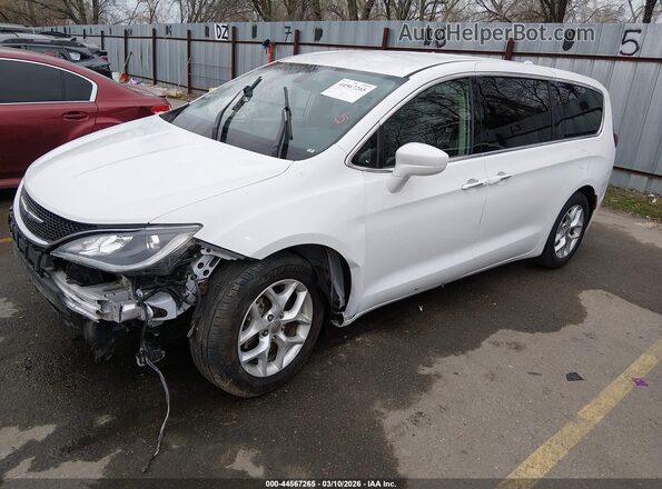 2C4RC1FG9JR187352 2018 CHRYSLER PACIFICA White Front left