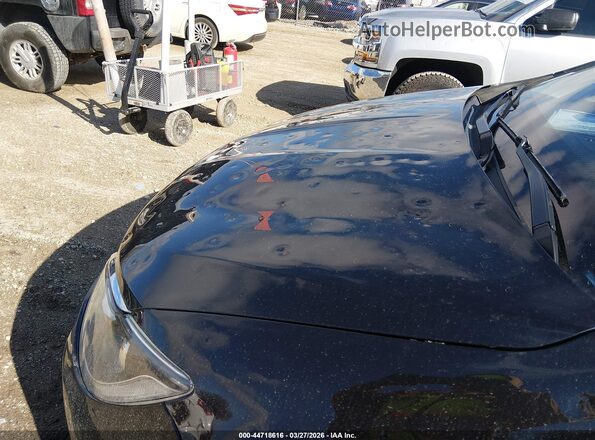 2C4RC1GG0JR117852 2018 CHRYSLER PACIFICA Black Widok z przodu