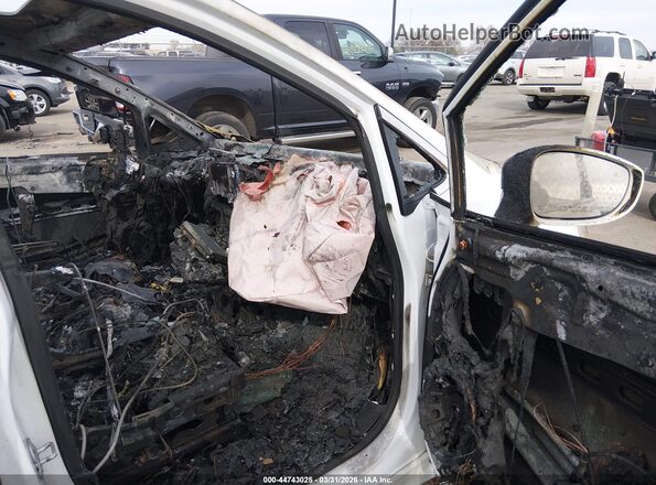 2C4RC1GG0LR116235 2020 CHRYSLER PACIFICA White Вид салону спереду