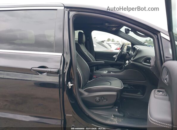 2C4RC1GG4TR239469 2026 CHRYSLER PACIFICA Black Widok wnętrza z przodu