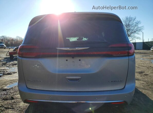 2C4RC1GG5TR179587 2026 CHRYSLER PACIFICA Silver Widok z tyłu